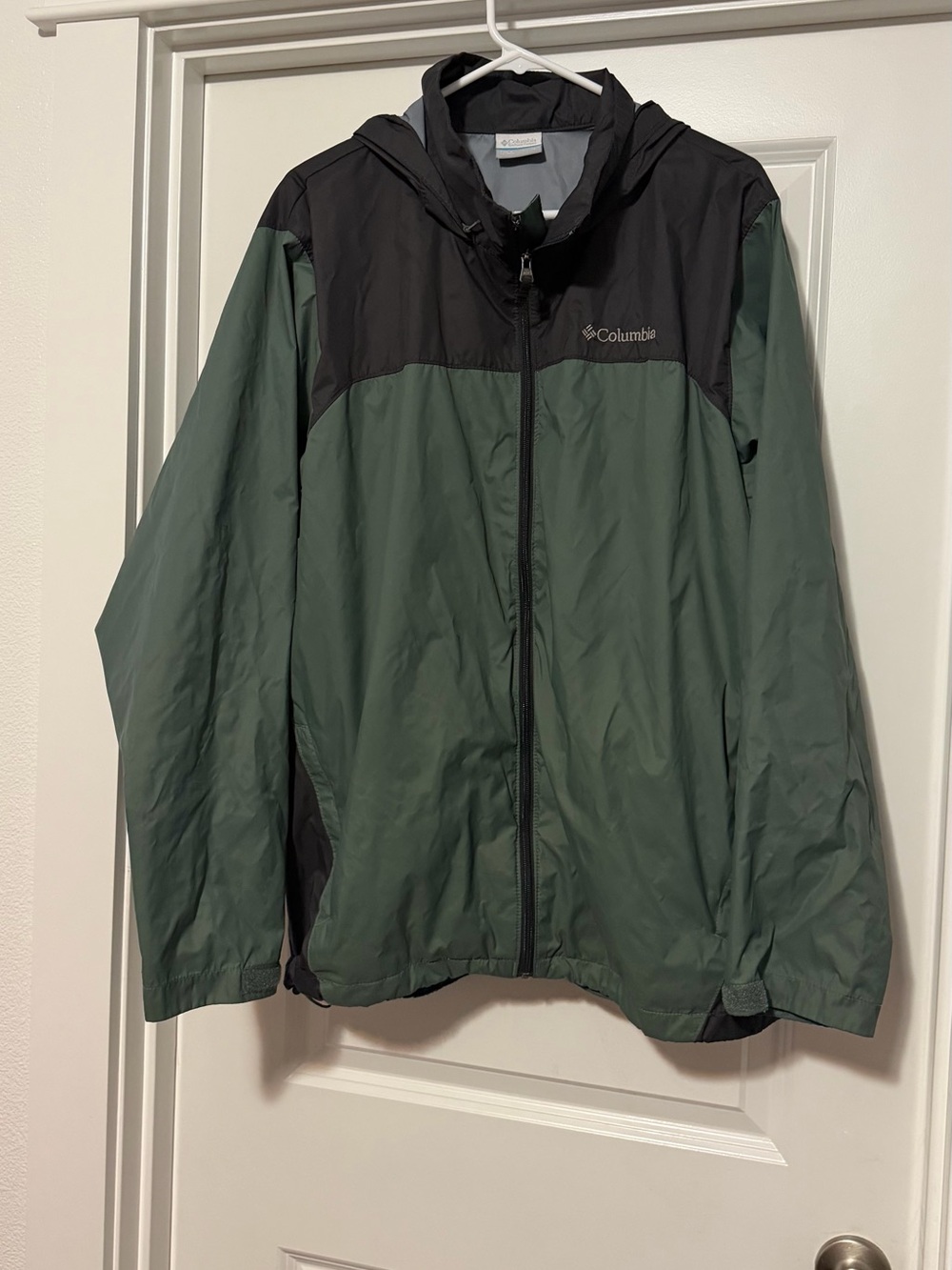 Columbia Men's Green and Black Hooded Rain Jacket